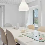 别墅 Cozy Near Lillebaelt *